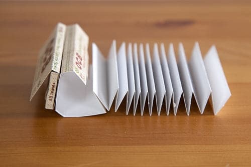 OCB Premium Rolling Paper With Tips - 1 1-4 - Image 4