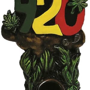 Pichincha Hand Crafted Medium Hand Pipe - 420 Rasta Leaf