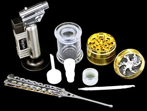 Smokeyz Care Package VIP 10pc Pipe Kit - Large A Series